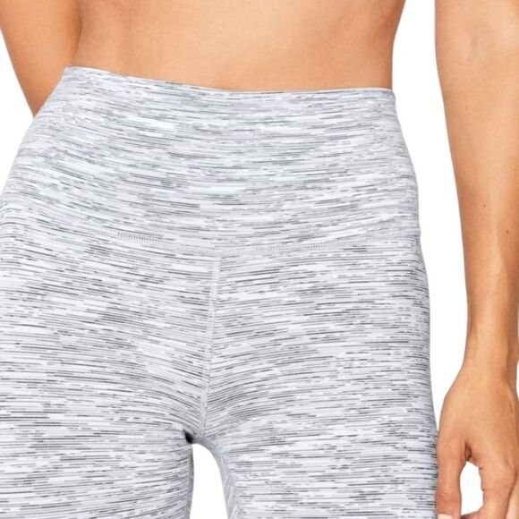 Lululemon Wunder Under High Rise 7/8 Tight in Wee Are From Space sz 4 - Picture 5 of 10